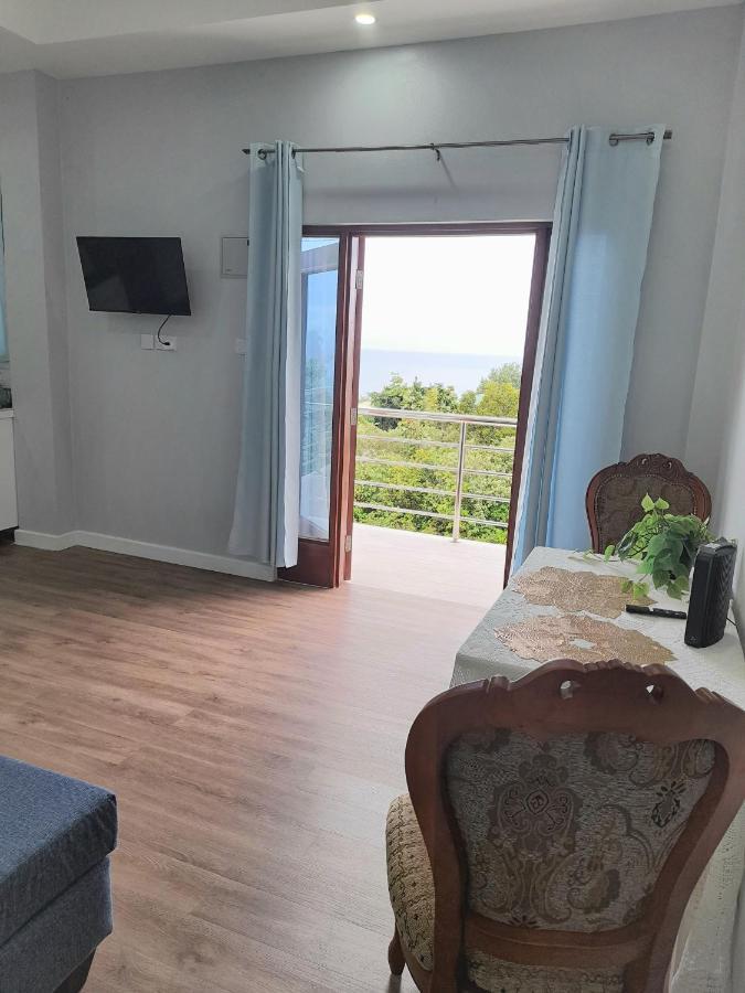 Anse La Raye Serenity Seaview Suite מראה חיצוני תמונה