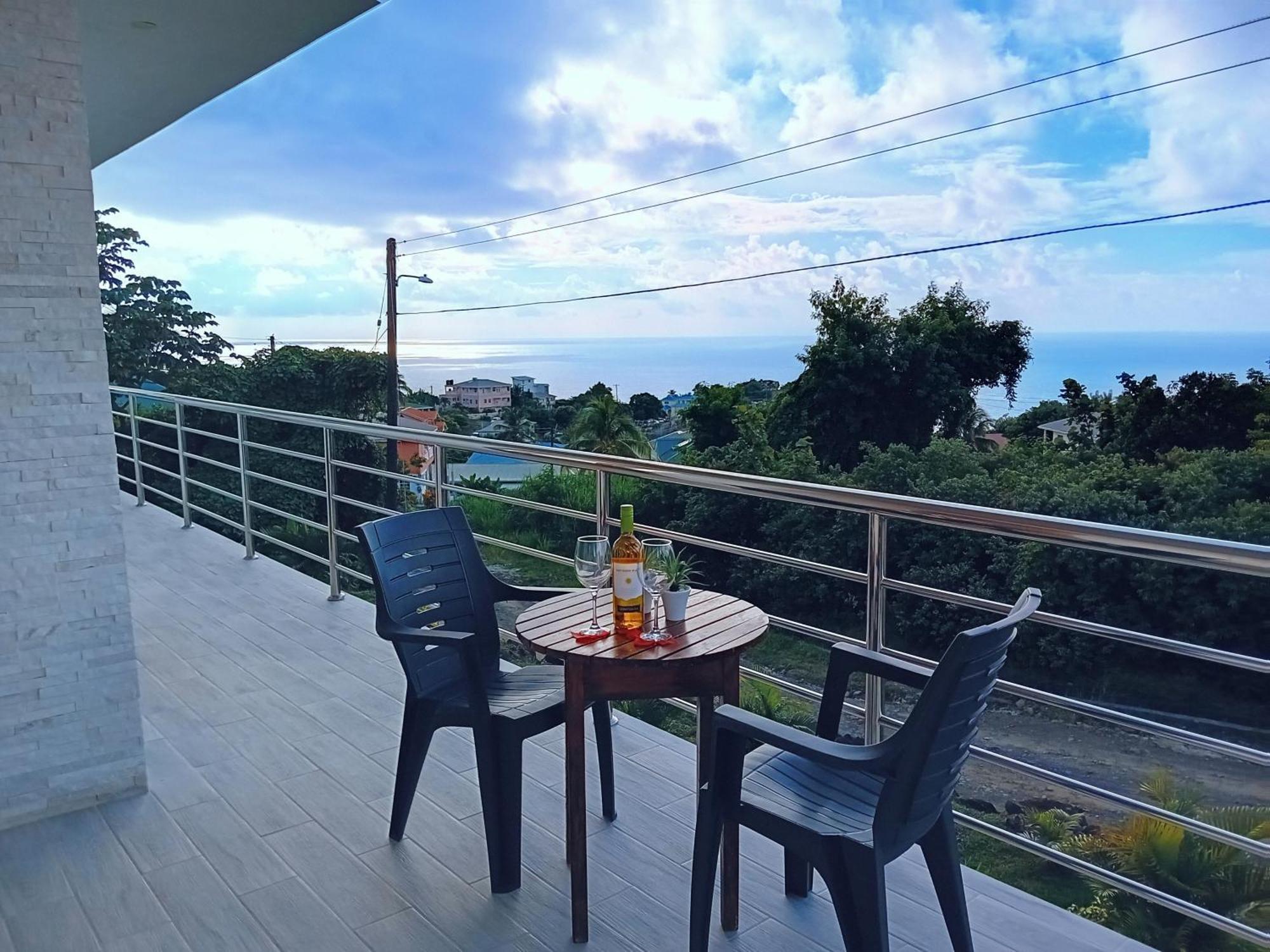 Anse La Raye Serenity Seaview Suite מראה חיצוני תמונה